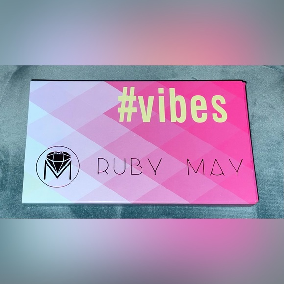 Vibes Eyeshadow Palette by Ruby May Cosmetics - Picture 2 of 4